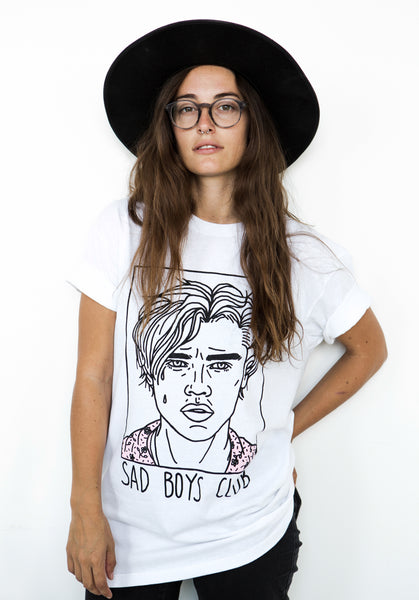 T-Shirt "Sad Boys Club (Leo) - Blanc